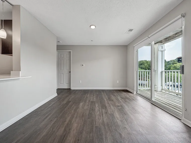 Sunscape Apartments — Photo 10