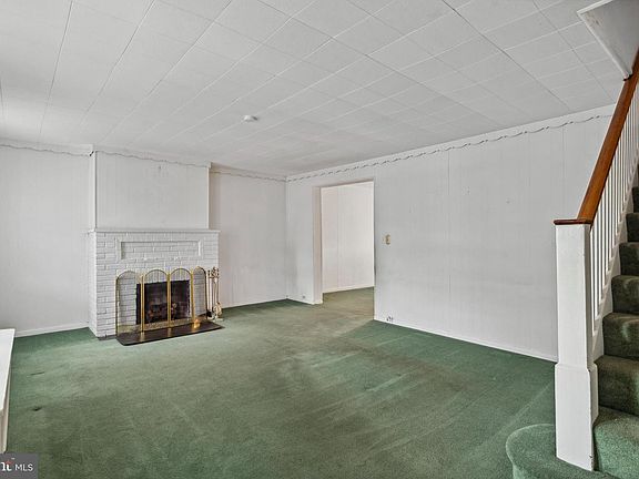 5th image of 1203 Astor St