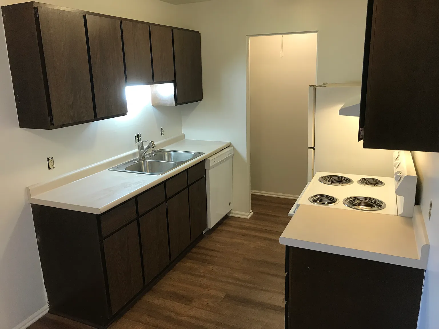 1 bed, 696 sqft, $850 — Photo 4