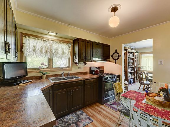 2nd image of 12 Westwood Ct