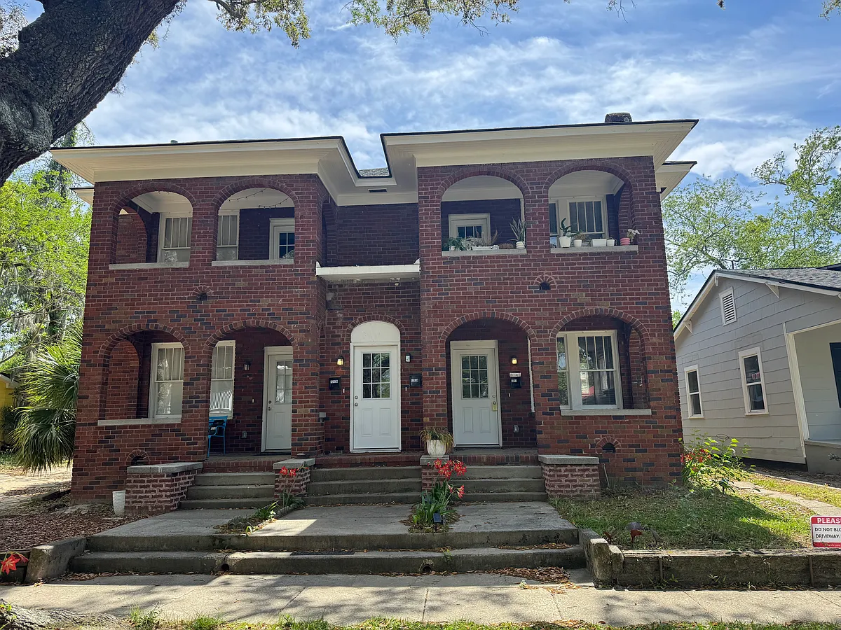 Building Photo - 1211 E Anderson St #A
