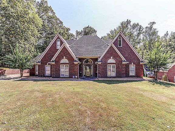 3rd image of 9663 Miranda Dr