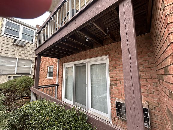 3rd image of 527 Andria Ave APT 221