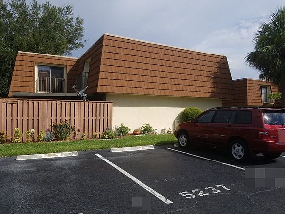 3rd image of 5237 Cedarbend Dr APT 1