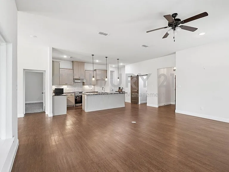5013 Diamond Dr — Photo 16