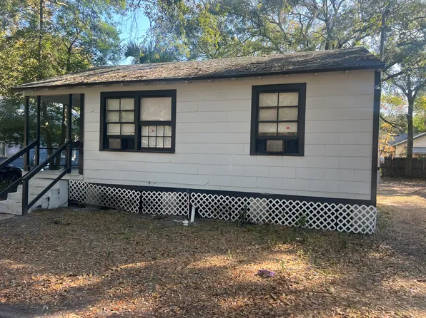 2063 Thelma St, Jacksonville, FL 32206