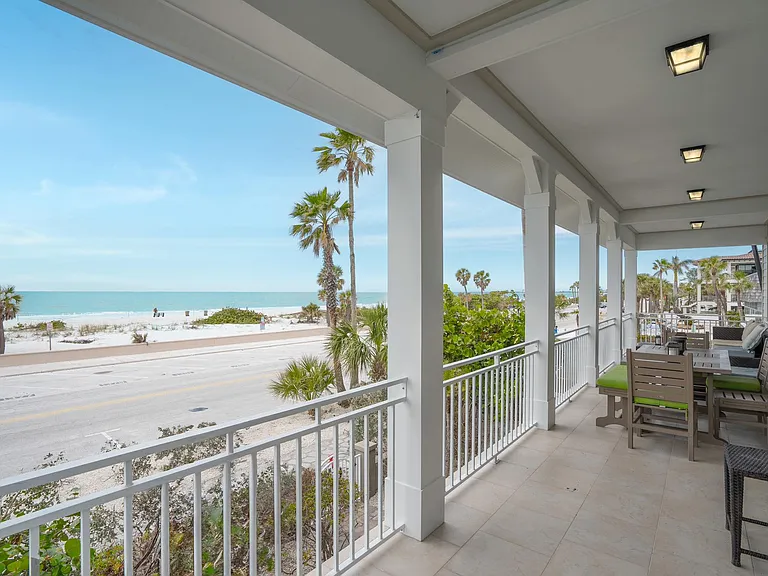 1205 Gulf Way St — Photo 17