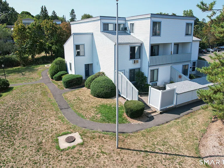 2 Hamre Ln #D — Photo 1