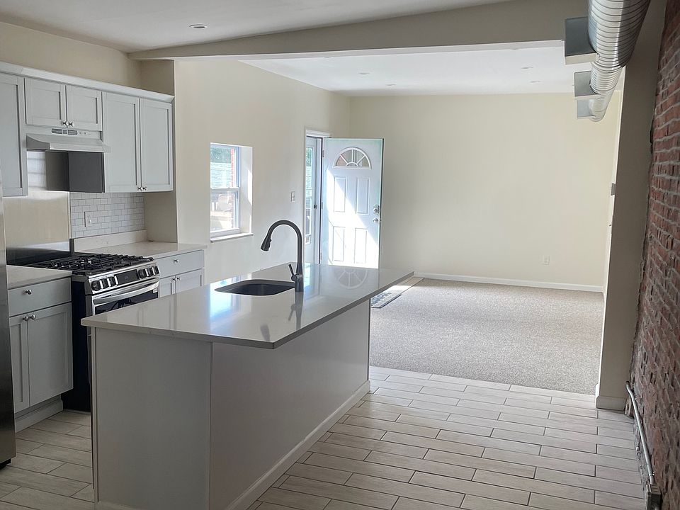 Kitchen & Living Room