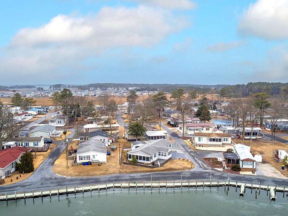 3rd image of 25869 N Pine St
