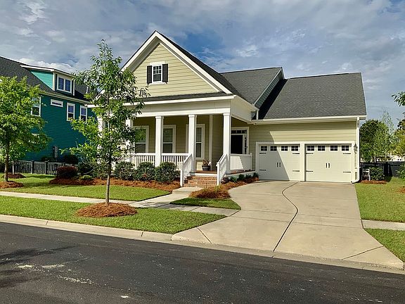 4th image of 829 Buckler St