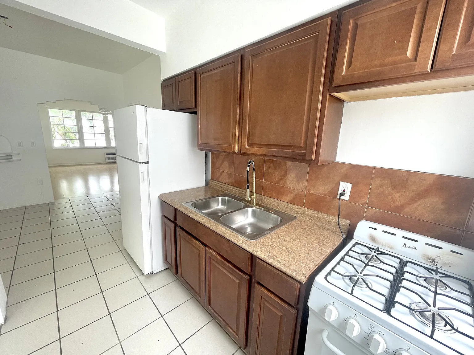Studio, 1.0 bath, $1,848 — Photo 4