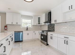 111 Sussex Ave, Morristown, NJ 07960