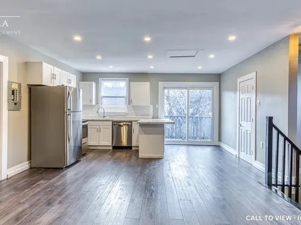 484 Main St E, Hamilton, ON