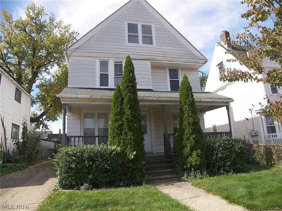 1st image of 710 E 155th St