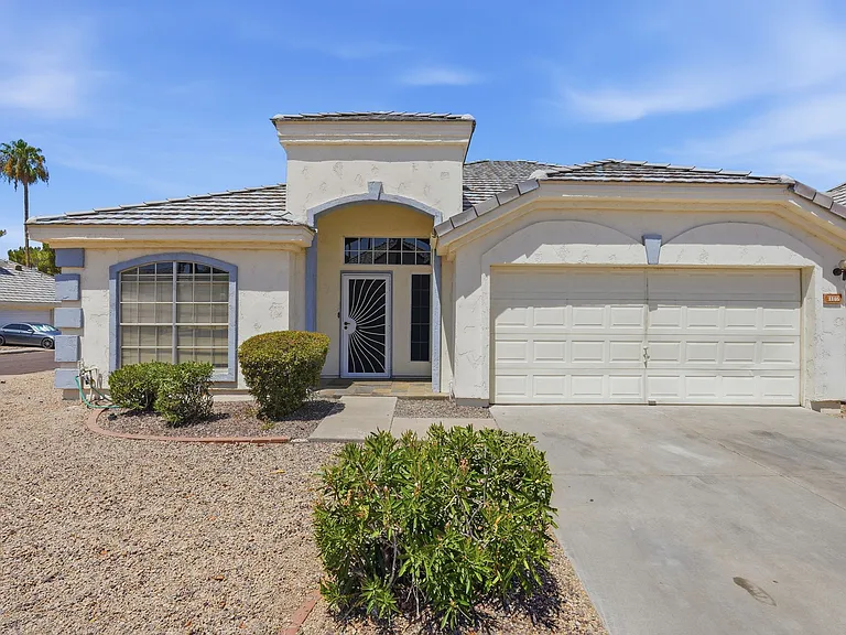 1146 N Granada Dr — Photo 36
