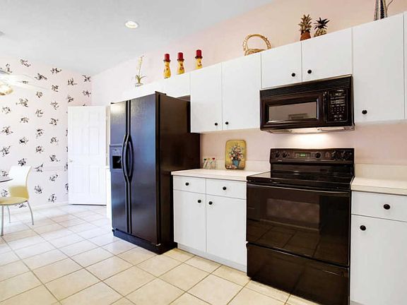 5th image of 10645 Royal Caribbean Cir