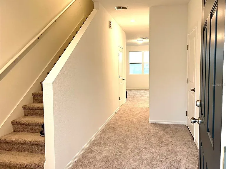 1105 Merrill St — Photo 3