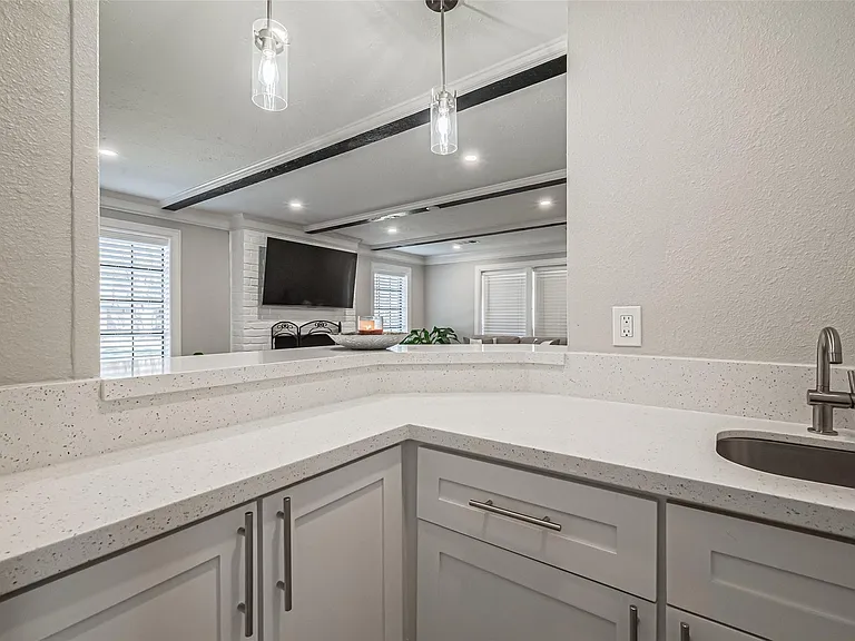 15211 Camino Del Sol Dr — Photo 20