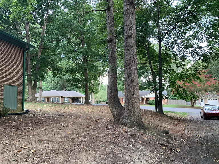 720 Clarion Dr — Photo 6