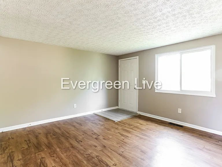 3420 Bruceton Ave — Photo 3