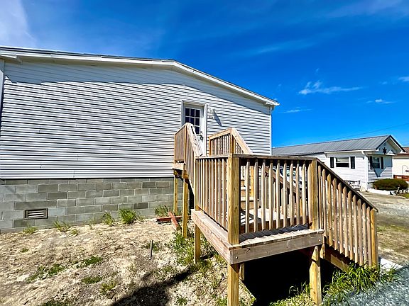 3rd image of 8226 Sea Gull Dr