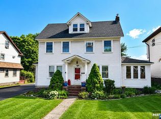 343 Union St, Lodi, NJ 07644