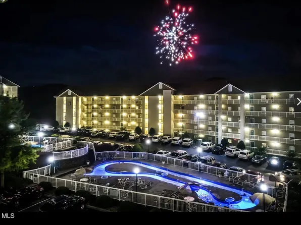 205 Ogle Dr #112, Pigeon Forge, TN 37863