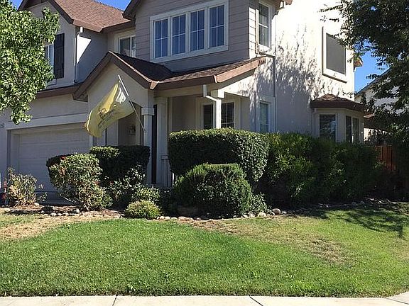 2nd image of 830 Winnipeg Ct