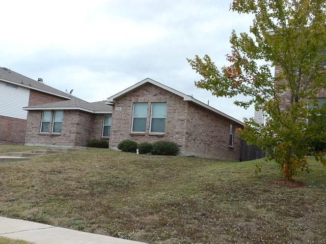 2nd image of 1423 Honey Bee Ln