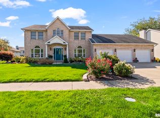 409 N Durkin Dr, Springfield, IL 62702