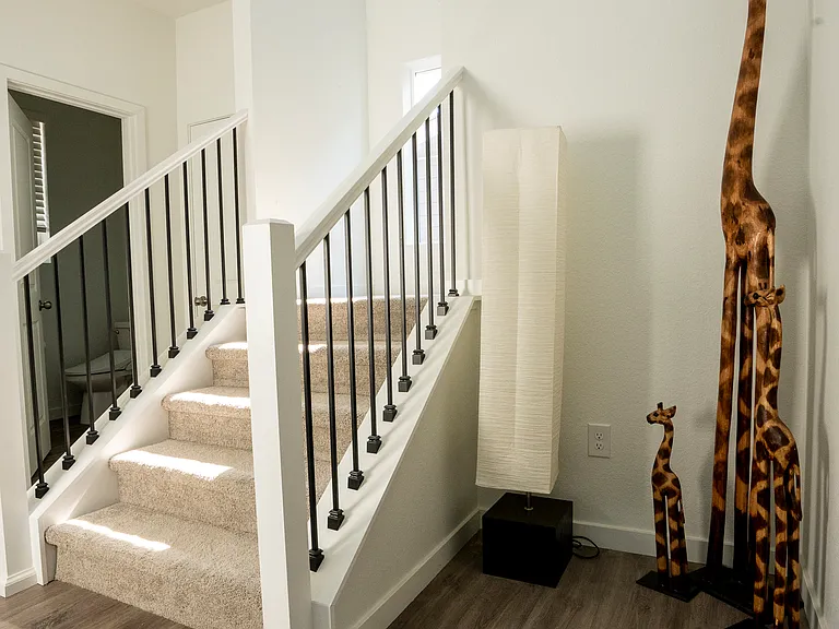 2560 Canfield Ln — Photo 37