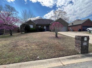 6005 Flight Ct, Jacksonville, AR 72076