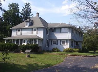 563 Kreuser Rdg, Colgate, WI 53017