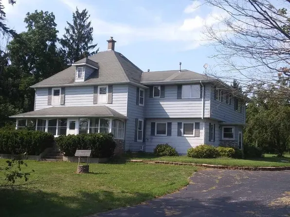 563 Kreuser RIDGE, Colgate, WI 53017