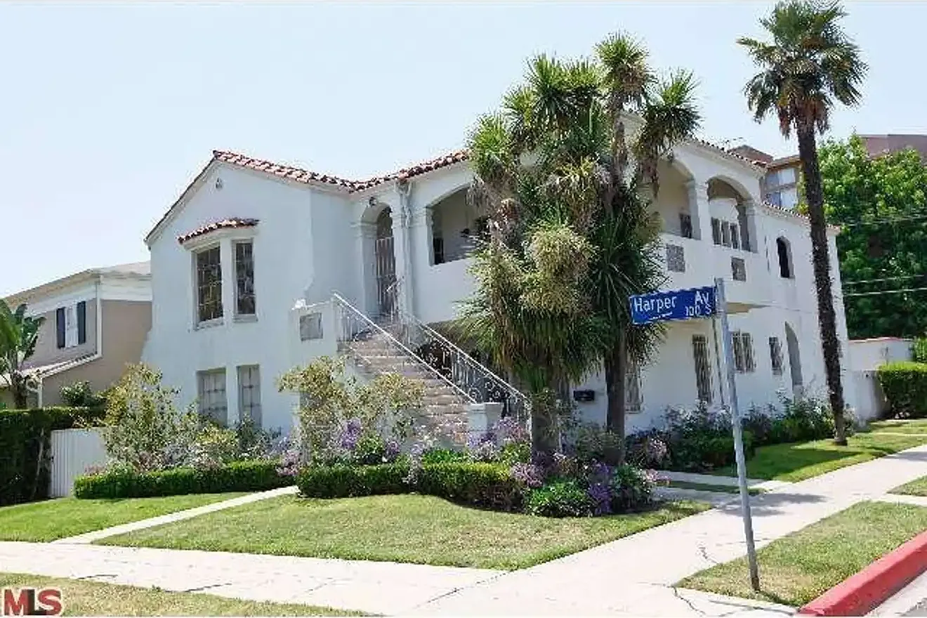 3 bed, 2200 sqft, $7,500 — Photo 2