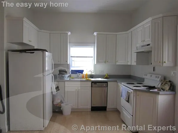 5 Craigie Cir APT 8, Cambridge, MA 02138
