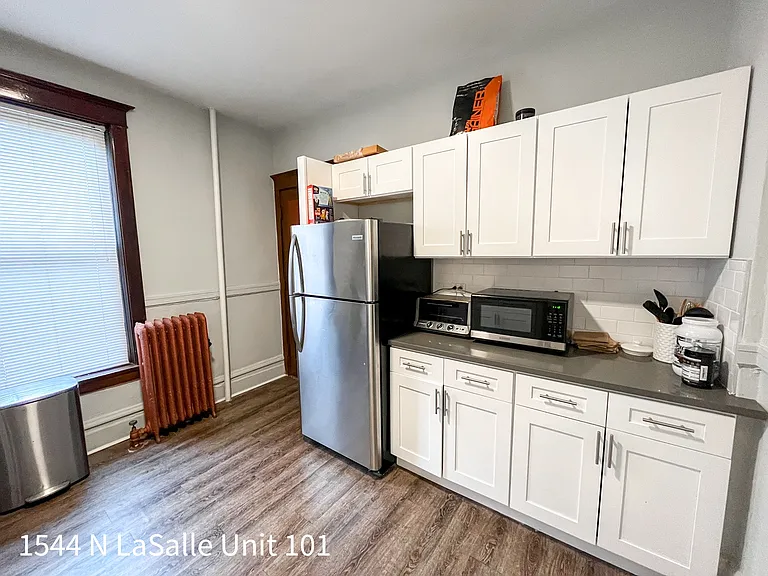 1544-50 N. LaSalle Blvd. — Photo 9
