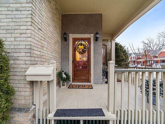 4th image of 65 Bruce St