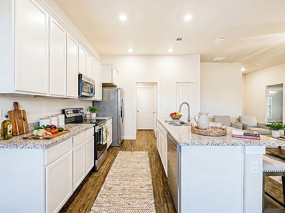 Kitchen 02