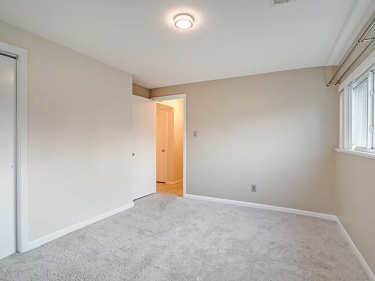7500 Teller St — Photo 8