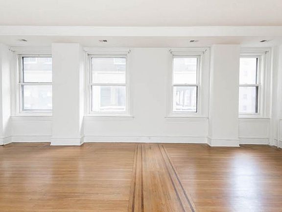 4th image of 235-37 S 15th St #601