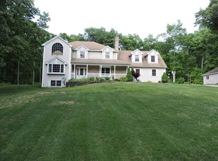 6 Deer Run Dr, Wilbraham, MA 01095