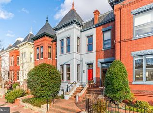 154 13th St SE, Washington, DC 20003