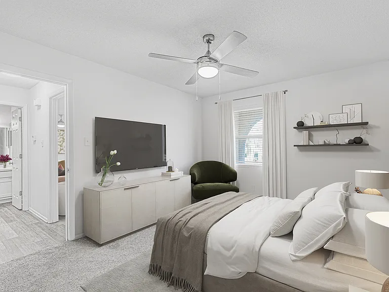 Crescent Place Apartments and Townhomes — Photo 16