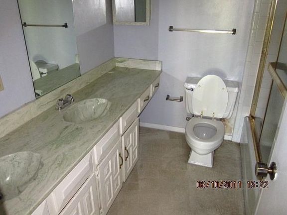 3rd image of 2934 Shady Lake Cir