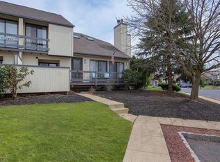 275 Crabtree Ct, Basking Ridge, NJ 07920