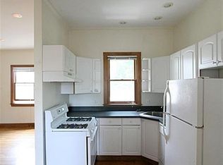 345 Columbia St #3A, Cambridge, MA 02141