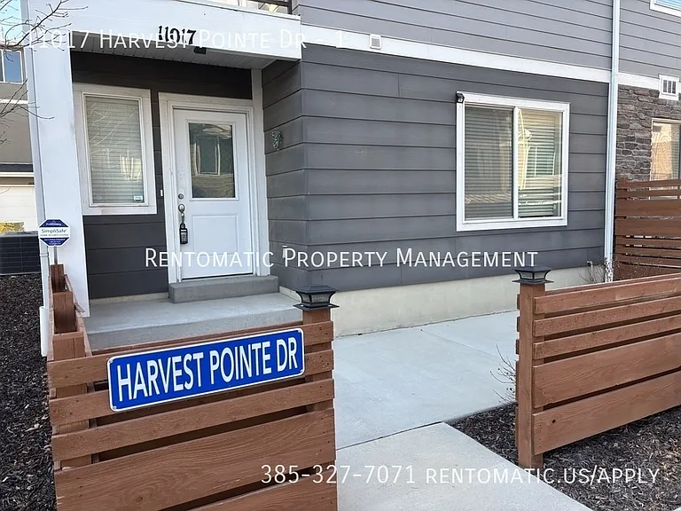11017 S Harvest Pointe Dr #1 — Photo 1