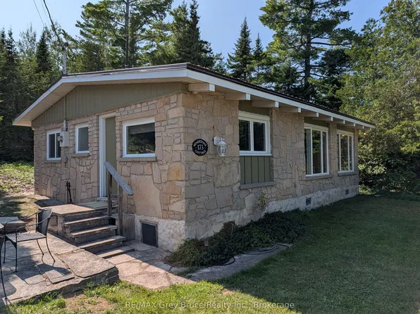 173 Isthmus Bay Rd, Northern Bruce Peninsula, ON N0H 1W0